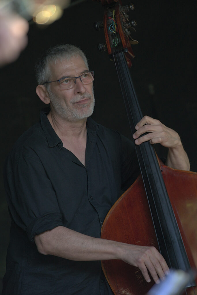 Sebastian Krause Kontrabass; Foto Heidrun Kirchgeßner